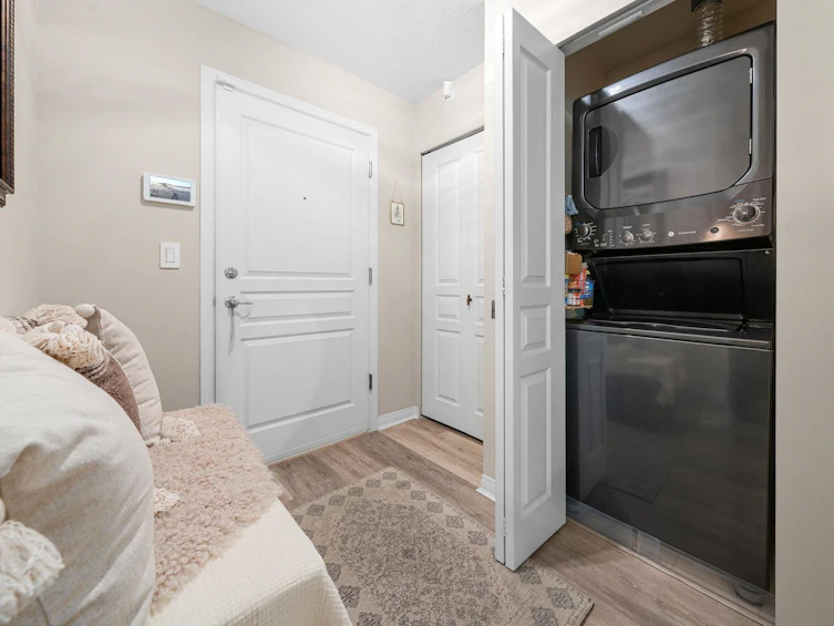 303-365 E 1st Street, North Vancouver, BC, V7L 4W5 - 20