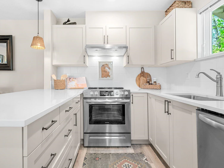 303-365 E 1st Street, North Vancouver, BC, V7L 4W5 - 5