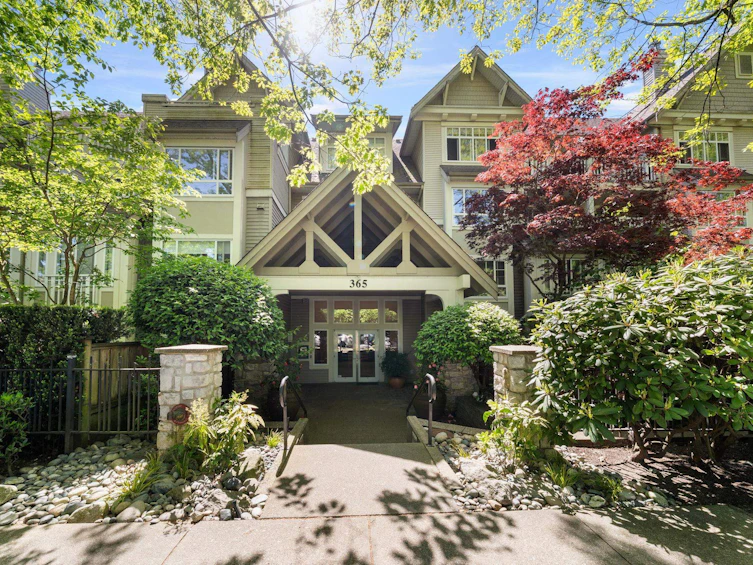 303-365 E 1st Street, North Vancouver, BC, V7L 4W5 - 2