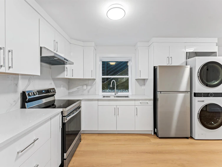4917 Venables Street, Burnaby, BC, V5B 1X8 - 27