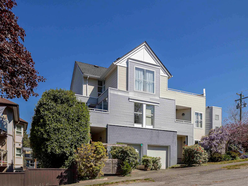 1485 Kitchener Street, Vancouver BC V5L 2V7