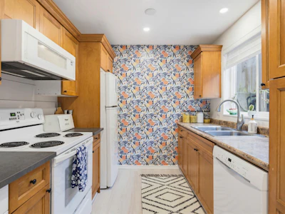 2-33900 Mayfair Avenue - 2