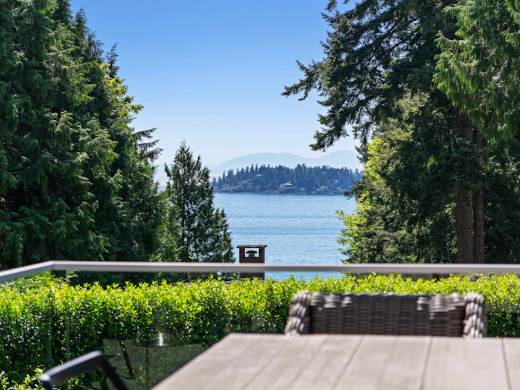 6184 Eastmont Drive, West Vancouver, BC, V7W 1X3 - 36