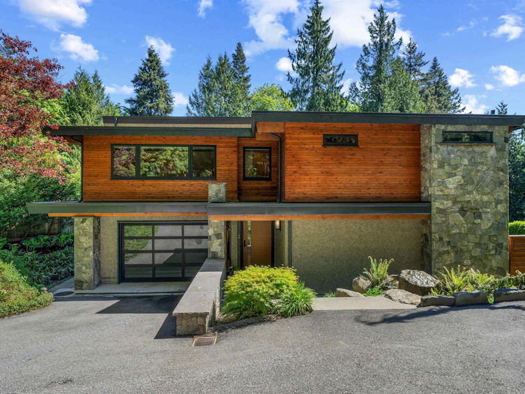 6184 Eastmont Drive, West Vancouver, BC, V7W 1X3 - 2