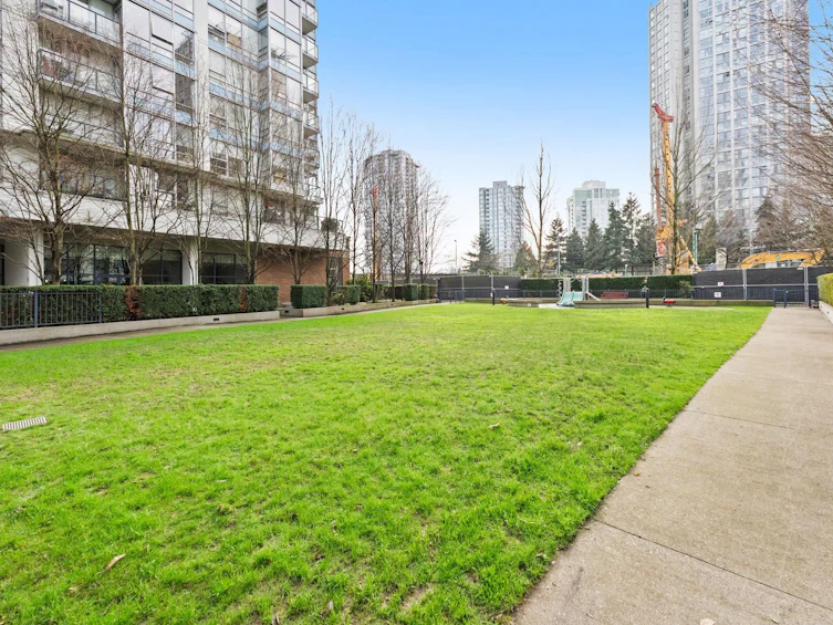 3705-928 Beatty Street, Vancouver, BC, V6Z 3G6 - 13