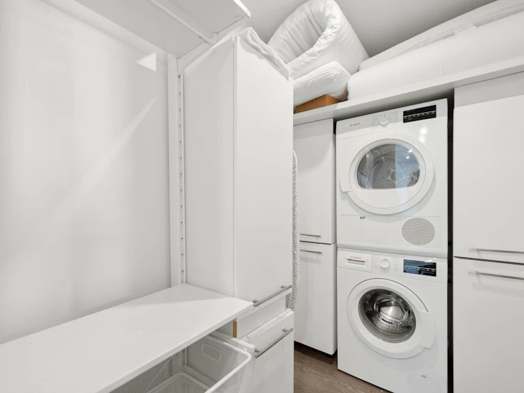 3705-928 Beatty Street, Vancouver, BC, V6Z 3G6 - 9