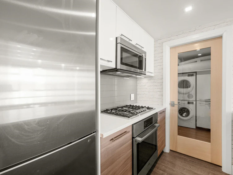 3705-928 Beatty Street, Vancouver, BC, V6Z 3G6 - 5