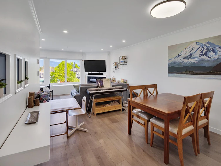 207-3280 W Broadway, Vancouver, BC, V6K 2H4 - 13