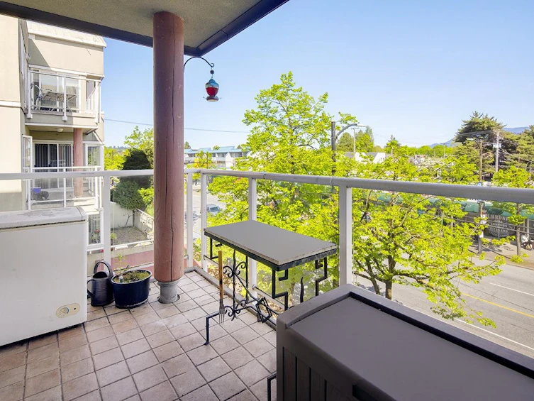 207-3280 W Broadway, Vancouver, BC, V6K 2H4 - 7