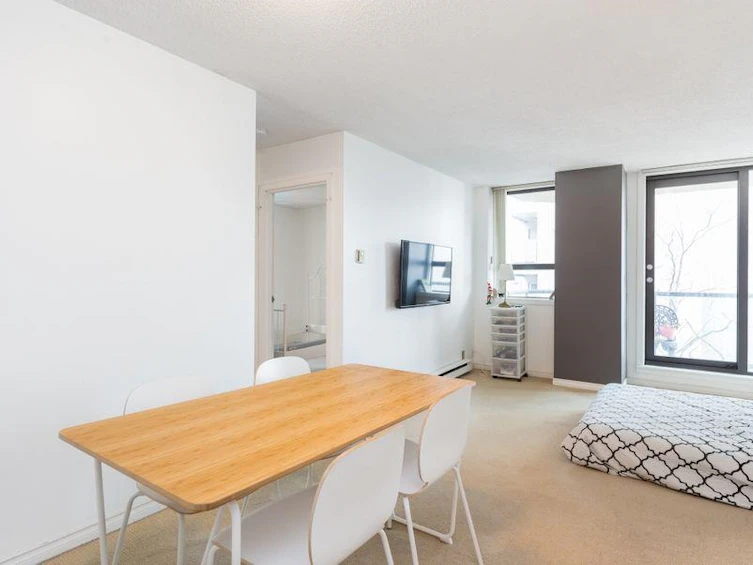 402-789 Drake Street, Vancouver, BC, V6Z 2N7 - 2
