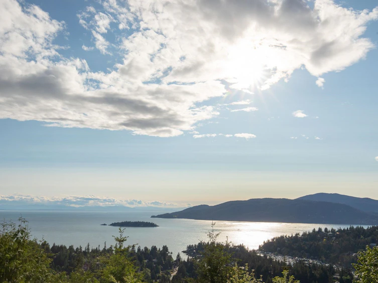 4729 Woodburn Road, West Vancouver, BC, V7S 3A8 - 33