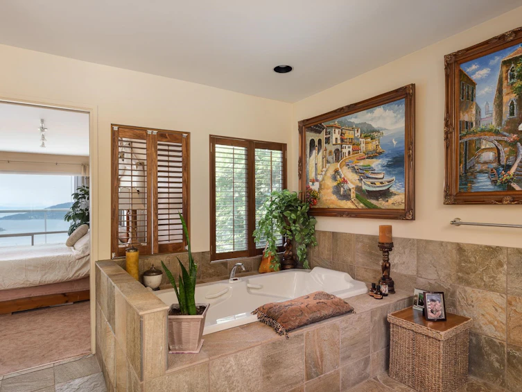 4729 Woodburn Road, West Vancouver, BC, V7S 3A8 - 25