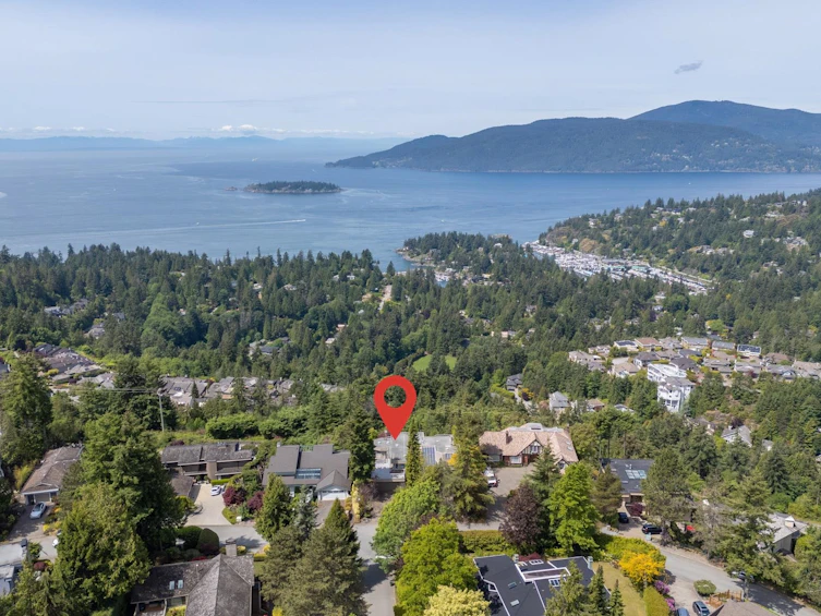 4729 Woodburn Road, West Vancouver, BC, V7S 3A8 - 35