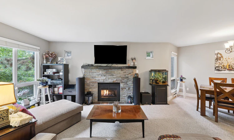 206-7459 Moffatt Road