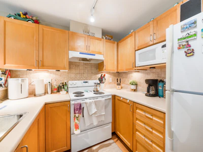 305-2167 152 Street - 5