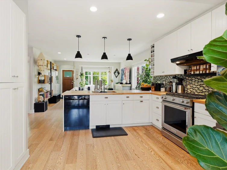 2607 E 5th Avenue, Vancouver, BC, V5M 1N1 - 10