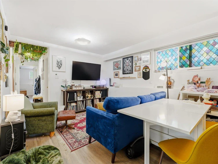 2607 E 5th Avenue, Vancouver, BC, V5M 1N1 - 27