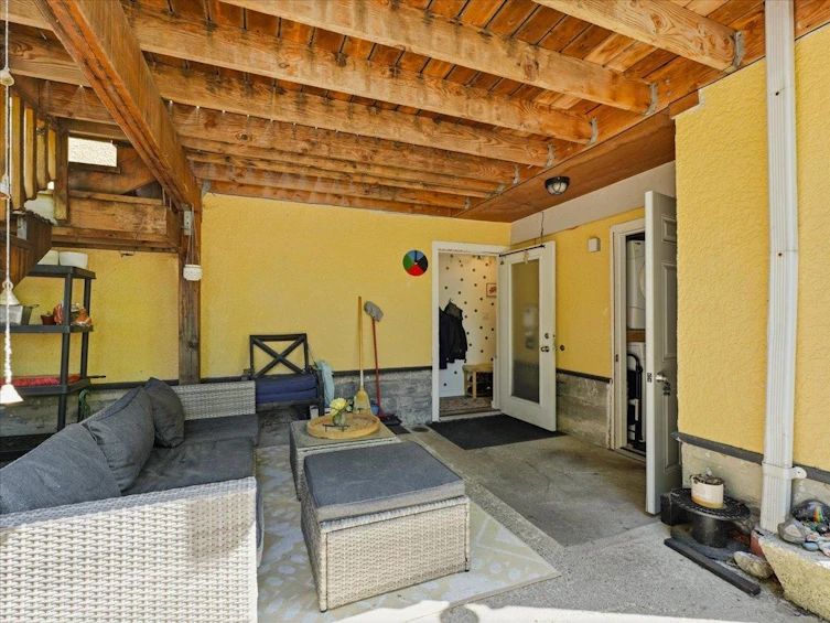 2607 E 5th Avenue, Vancouver, BC, V5M 1N1 - 23