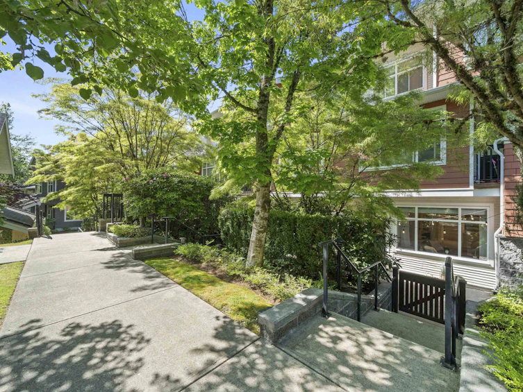 29-6878 Southpoint Drive, Burnaby, BC, V3N 5E4 - 25