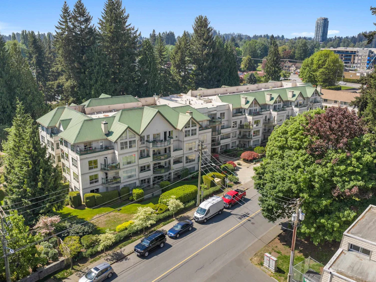 408-33280 E Bourquin Crescent, Abbotsford, BC, V2S 7K2 - 2
