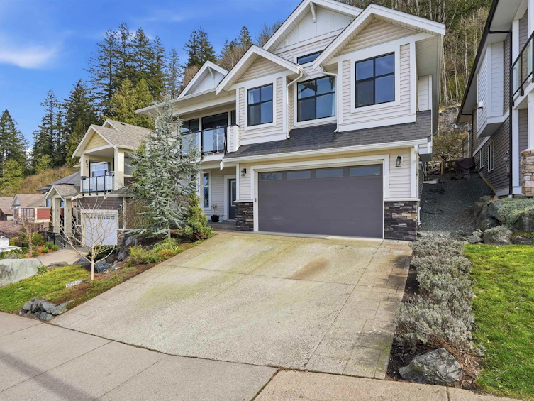 47254 Sylvan Drive, Chilliwack, BC, V2R 0R8 - 2