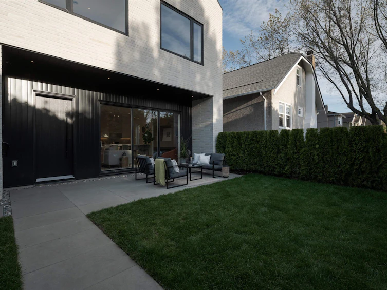 2256 Garden Drive, Vancouver, BC, V5N 4X2 - 5