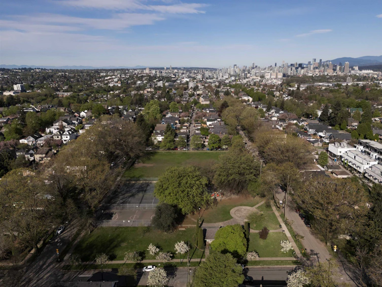 2256 Garden Drive, Vancouver, BC, V5N 4X2 - 29