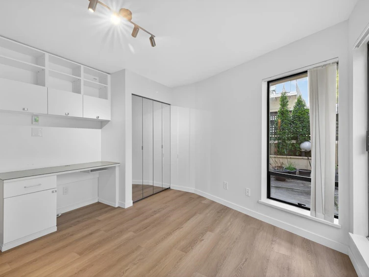 101-8645 Osler Street, Vancouver, BC, V6P 4E6 - 17