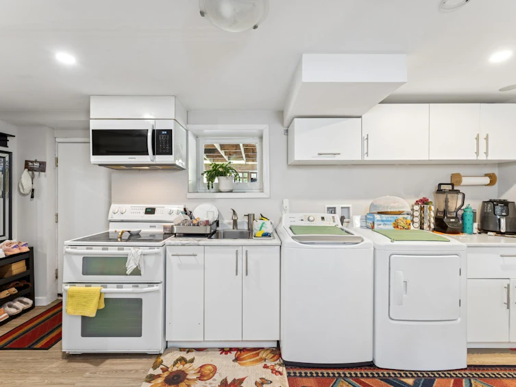 430 W Kings Road, North Vancouver, BC, V7N 2M3 - 19