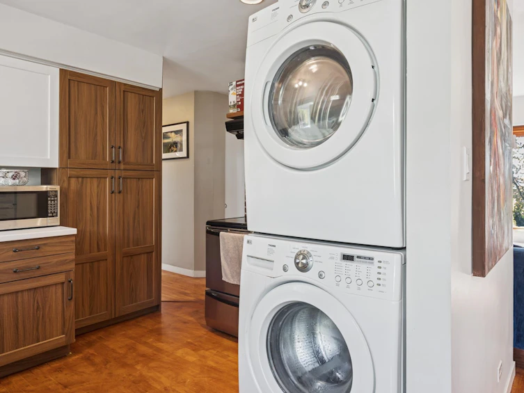 430 W Kings Road, North Vancouver, BC, V7N 2M3 - 11