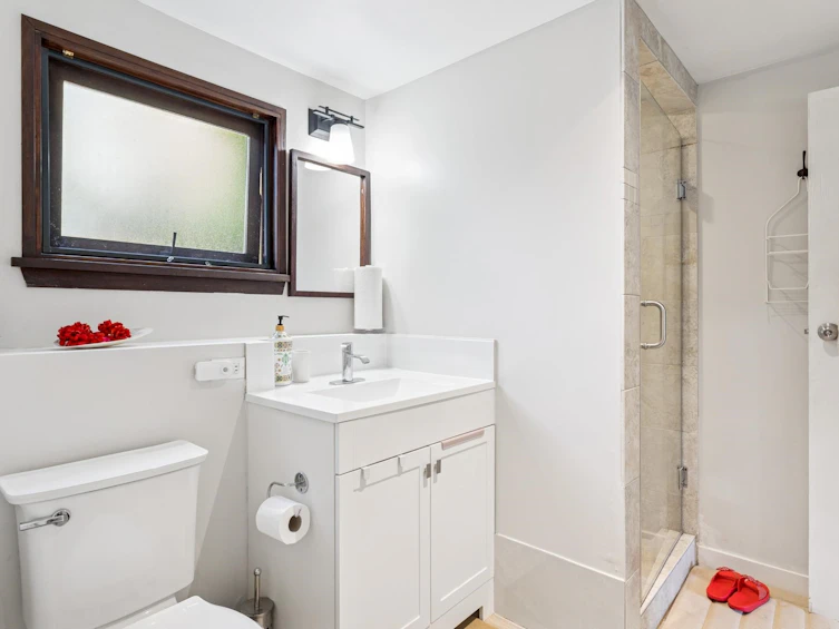 430 W Kings Road, North Vancouver, BC, V7N 2M3 - 22