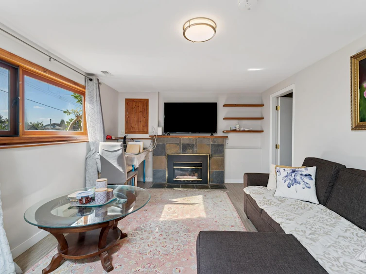 430 W Kings Road, North Vancouver, BC, V7N 2M3 - 16