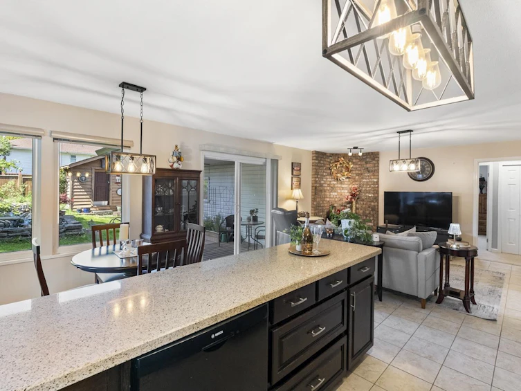 9109 160a Street, Surrey, BC, V4N 3A6 - 14