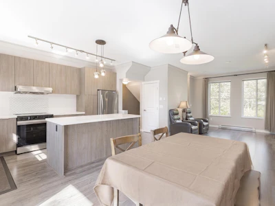 2-10735 84 Avenue - 2