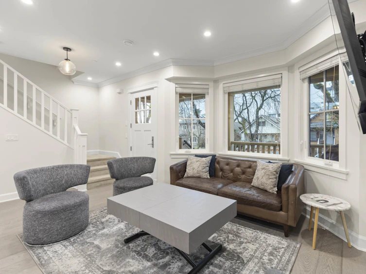 554 E 10th Avenue, Vancouver, BC, V5T 2A4 - 6