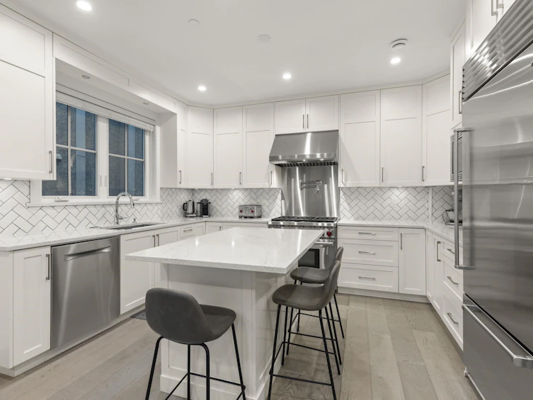554 E 10th Avenue, Vancouver, BC, V5T 2A4 - 10