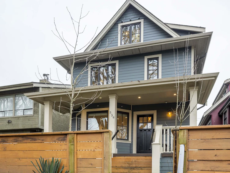 554 E 10th Avenue, Vancouver, BC, V5T 2A4