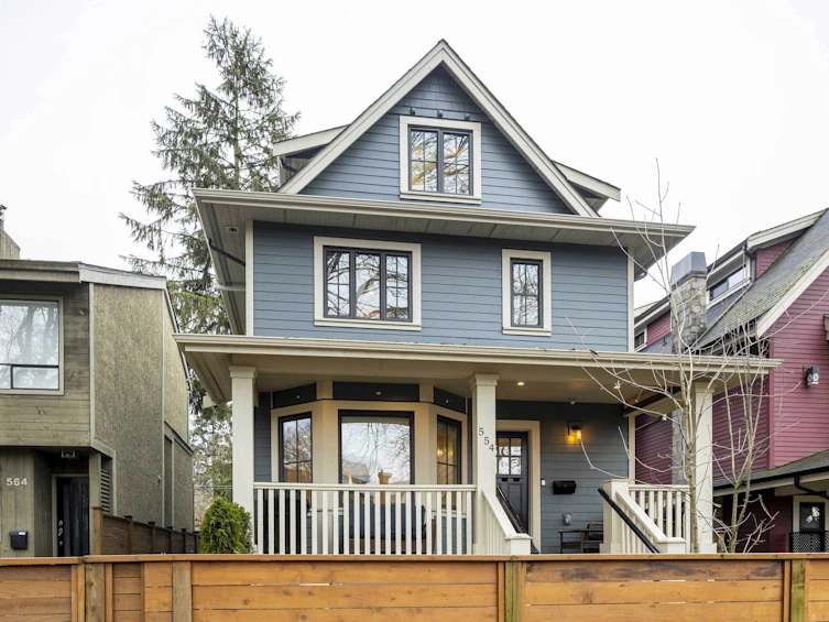 554 E 10th Avenue, Vancouver, BC, V5T 2A4 - 2