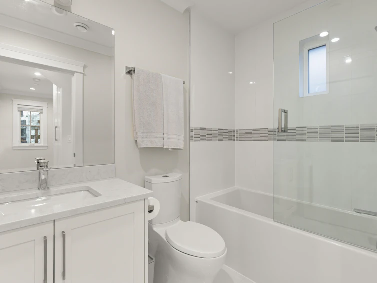 554 E 10th Avenue, Vancouver, BC, V5T 2A4 - 29