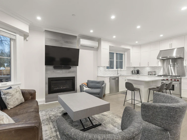 554 E 10th Avenue, Vancouver, BC, V5T 2A4 - 7