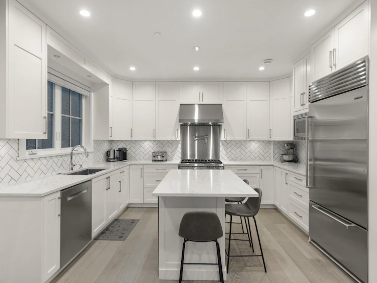 554 E 10th Avenue, Vancouver, BC, V5T 2A4 - 11