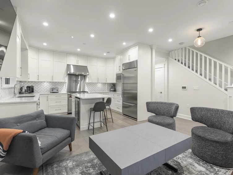554 E 10th Avenue, Vancouver, BC, V5T 2A4 - 16