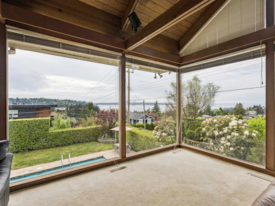 1092 Duchess Avenue - 2