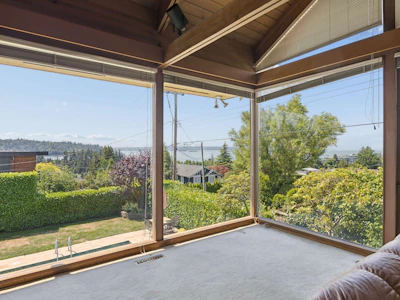 1092 Duchess Avenue - 4