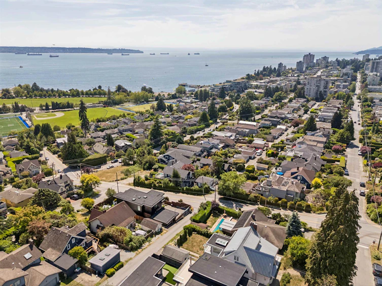1092 Duchess Avenue, West Vancouver, BC, V7T 1G9 - 40