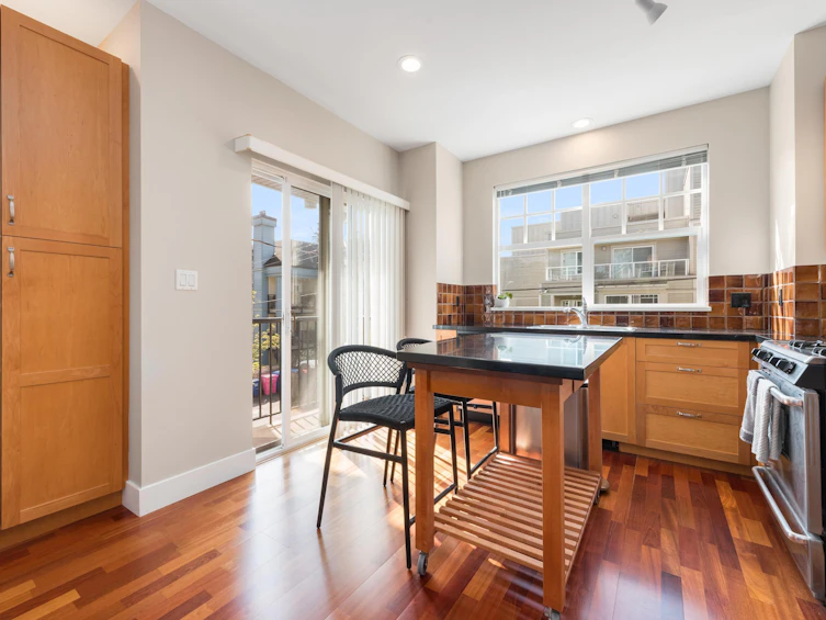 888 W 15th Avenue, Vancouver, BC, V5Z 1R7 - 12