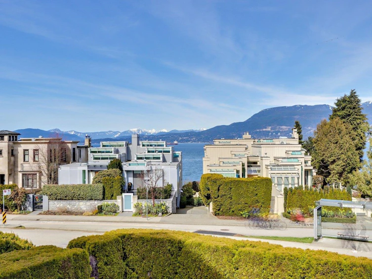 2602 Point Grey Road, Vancouver, BC, V6K 1A5 - 14