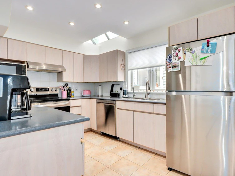 2602 Point Grey Road, Vancouver, BC, V6K 1A5 - 9