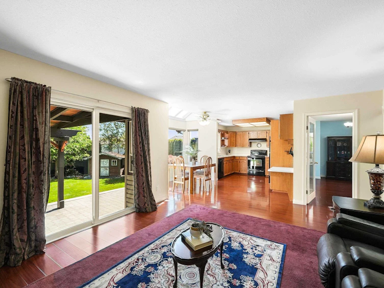 5660 187 Street, Surrey, BC, V3S 7N3 - 9