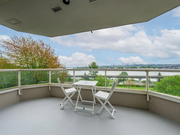 305-69 Jamieson Court, New Westminster, BC, V3L 5R3